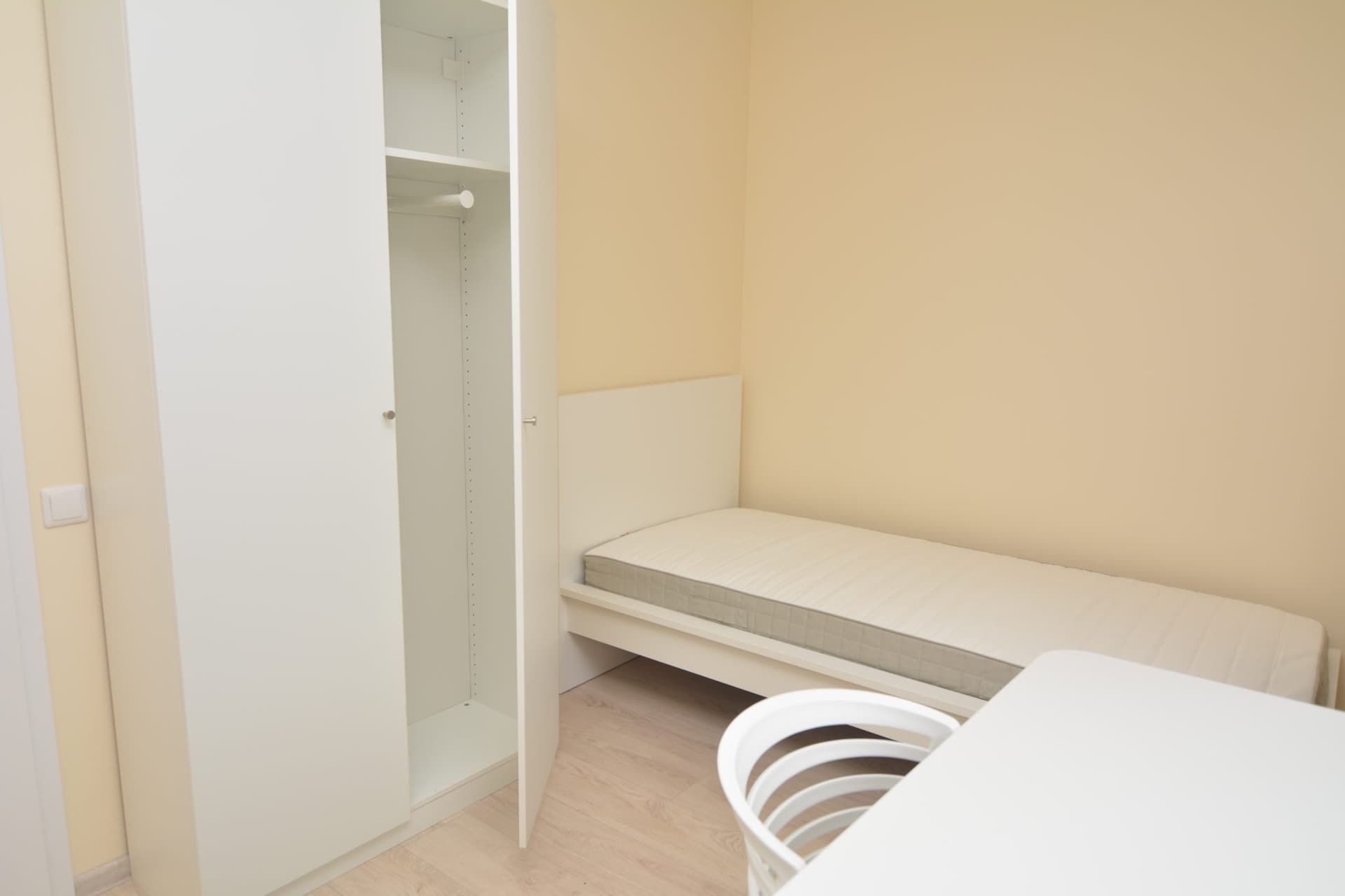 Room 2, Kaunas Vytauto ave. 9